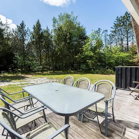 Holiday Xcvii Vakantiehuis